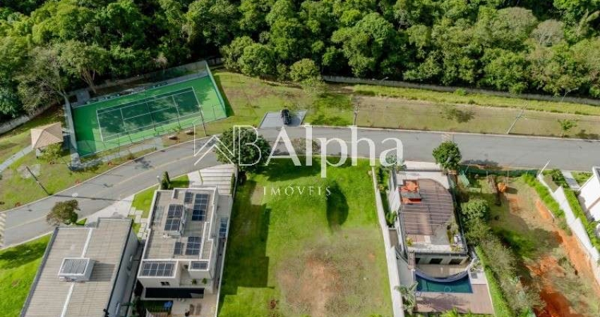 Terreno a venda no Condomínio Campos do Conde em Santana de Parnaíba - SP