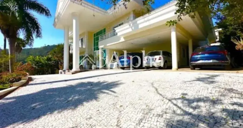 Casa a venda no Residencial Tamboré 1 em Barueri - SP