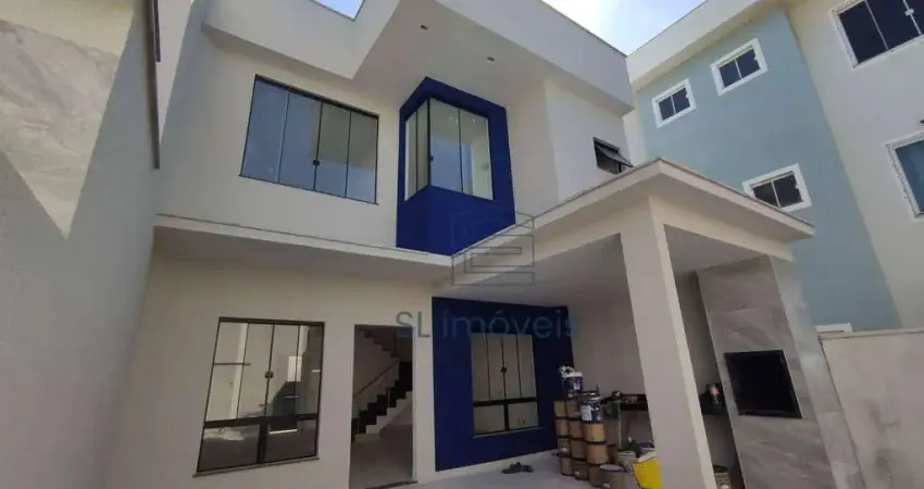 Casa com 3 dormitórios à venda, 135 m² por R$ 790.000 - Costazul - Rio das Ostras/RJ