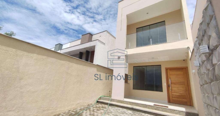 Casa com 3 dormitórios à venda, 130 m² por R$ 690.000,00 - Vale das Palmeiras - Macaé/RJ
