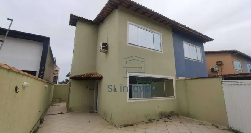 Casa com 3 dormitórios à venda, 114 m² por R$ 450.000 - Village Rio das Ostras - Rio das Ostras/RJ