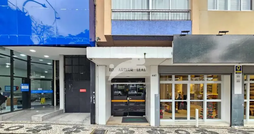 Apartamento com 2 quartos para alugar no Centro, Curitiba 