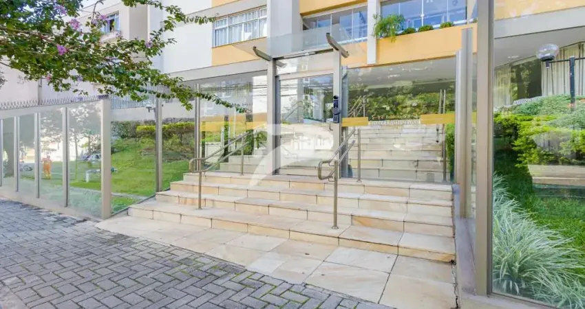 Apartamento com 3 quartos para alugar no Centro Cívico, Curitiba