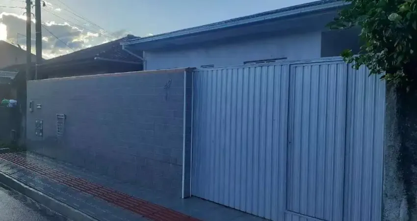 ACEITA PERMUTA  - CASA 2 QUARTOS -SUÍTE + ESCRITÓRIO +EDÍCULA+ 3 VAGAS  - CA749