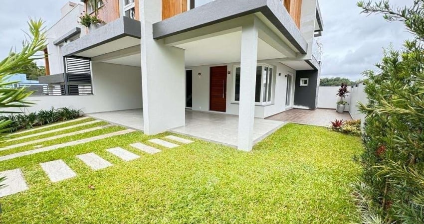 Casa para Venda - 232.19m², 3 dormitórios, sendo 3 suites, 4 vagas - Colina Sorriso