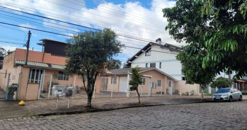 Sobrado para Venda - 80m², 2 dormitórios, 2 vagas - Nossa Senhora da Saúde