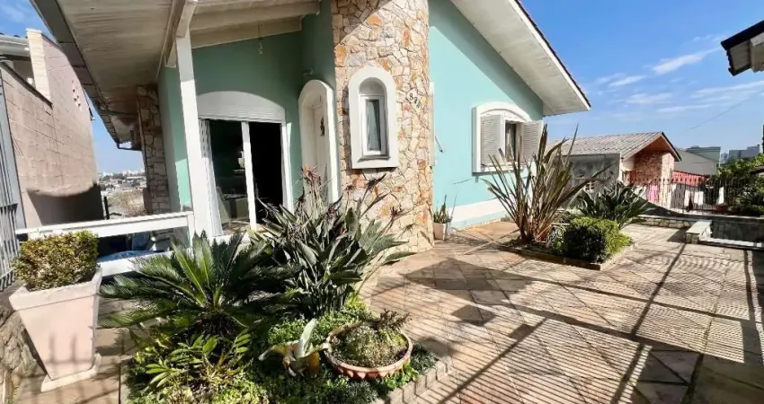 Casa com 3 quartos à venda na Rua Padre Aquilino Franceschet, 874, Colina Sorriso, Caxias do Sul