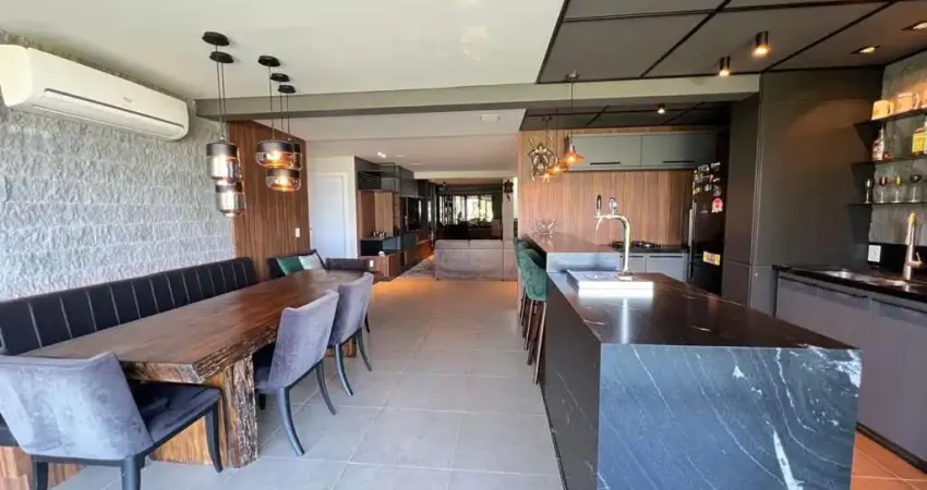 Casa em condomínio fechado com 4 quartos à venda na Rua Alberico Pasinatto, 7, Interlagos, Caxias do Sul