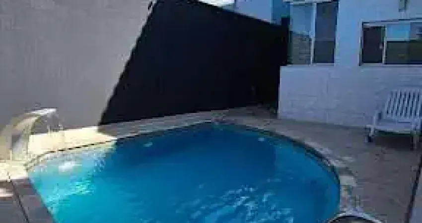 Sobrado com 3 dorms., em condomínio Golden Park Residence