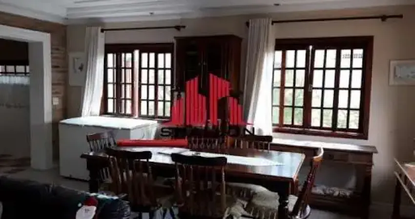 Casa com 03 dormitórios e 01 suíte no Jardim ipanema Ville