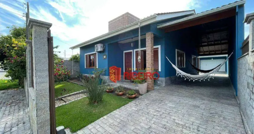 Casa à venda, 220 m² por R$ 680.000,00 - Centro - Balneário Arroio do Silva/SC