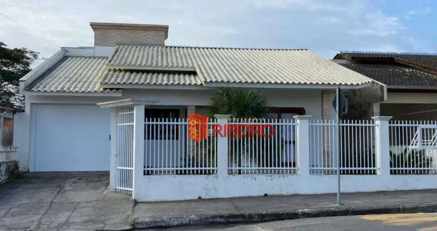 Casa à venda por R$ 500.000,00 - Urussanguinha - Araranguá/SC