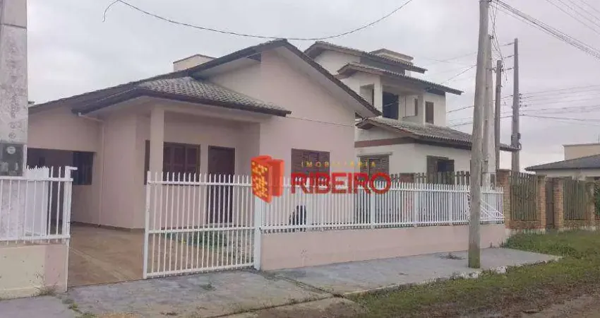 Casa com 3 dormitórios à venda, 140 m² por R$ 360.000,00 - Meta - Balneário Arroio do Silva/SC