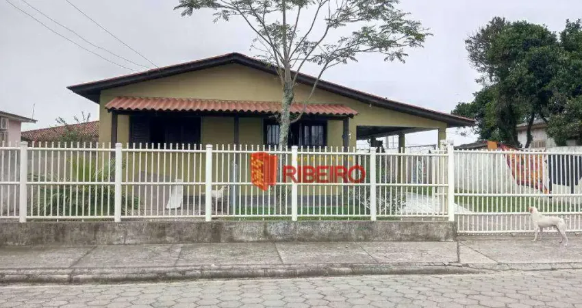 Casa com 4 dormitórios à venda, 150 m² por R$ 420.000,00 - Polícia Rodoviária - Araranguá/SC