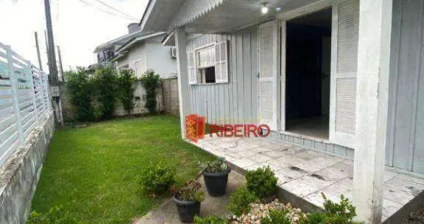 Casa com 3 dormitórios à venda, 88 m² por R$ 330.000 - Coloninha - Araranguá/SC