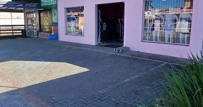 Sala Comercial em Ótima Localização no Jardim Iririú