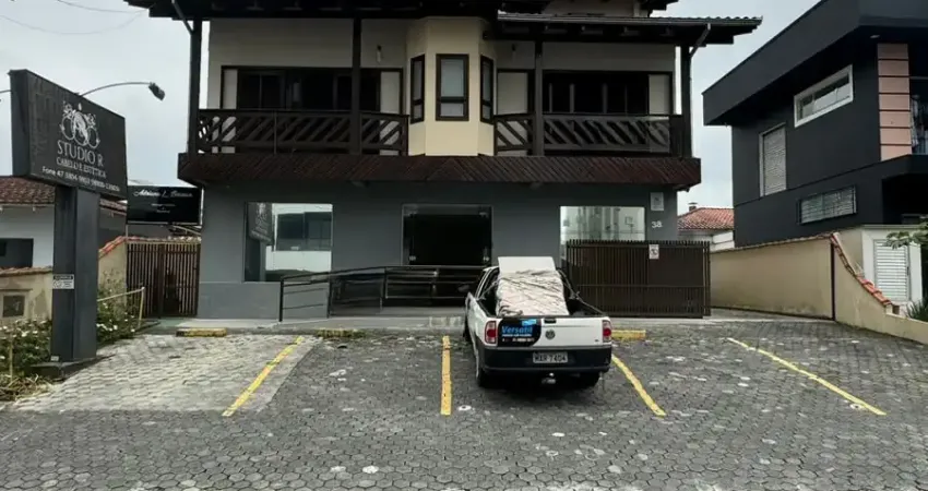 Sala Comercial Espaçosa no Coração do Costa e Silva