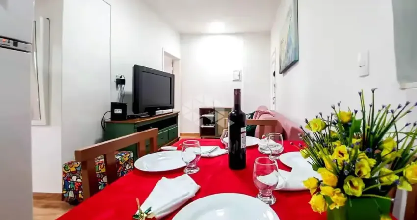 APARTAMENTO 2 QUARTOS NO CENTRO DE FLORIANÓPOLIS PRÓXIMO À PRAÇA XV