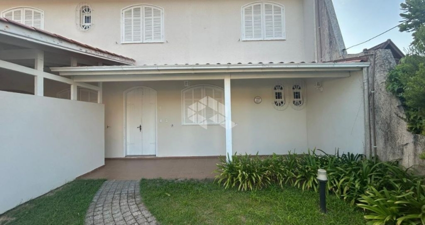CASA COM 4 QUARTOS 1 SUÍTE E VISTA PANORÂMICA NO CÓRREGO GRANDE
