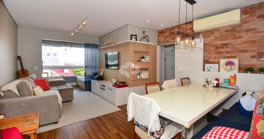 APARTAMENTO SEMIMOBILIADO COM 3 QUARTOS SENDO 1 SUÍTE  2 VAGAS E VISTA PANORÂMICA NO ITACORUBI FLORIANÓPOLIS