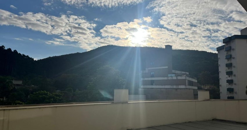 DO COM 3 QUARTOS SENDO 1 SUÍTE E 2 VAGAS NO ITACORUBI FLORIANÓPOLIS
