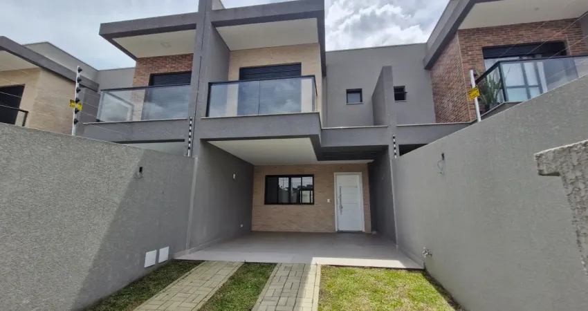 Belíssimos sobrados no tingui com 114m² com 03 quartos 02 vagas de garagem e terreno nos fundos