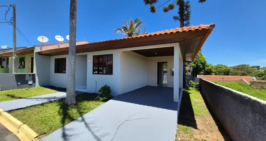 Casa térrea em condomínio com amplo terreno , ótima oportunidade!