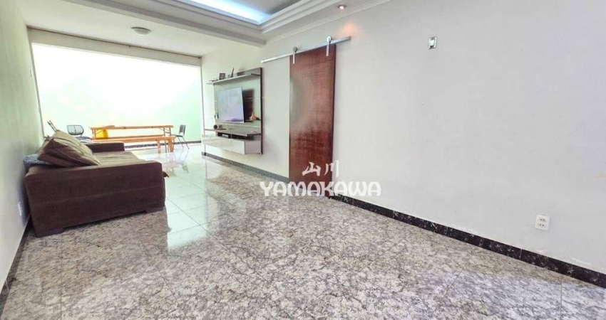 Sobrado com 4 dormitórios à venda, 320 m² por R$ 1.100.000,00 - Itaquera - São Paulo/SP