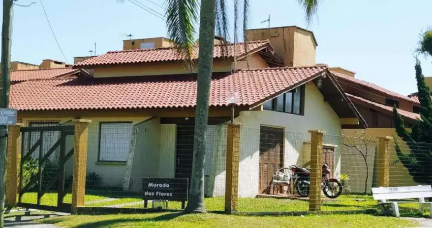 Casa geminada 2 dorm à venda no bairro capão novo - 1 vaga de garagem