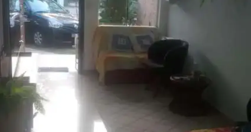 Casa 02 Dorm à venda no Bairro CAPÃO NOVO - 2 vagas de garagem