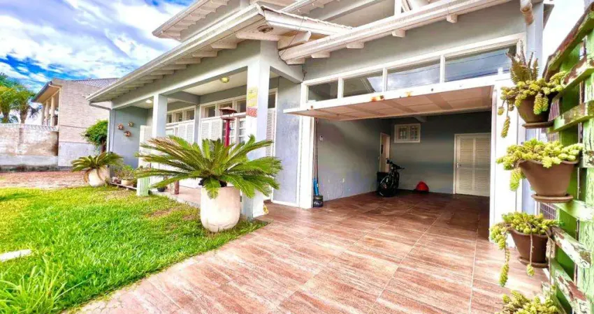 Casa 03 Dorm à venda no Bairro CAPÃO NOVO com 288 m² de área privativa - 1 vaga de garagem