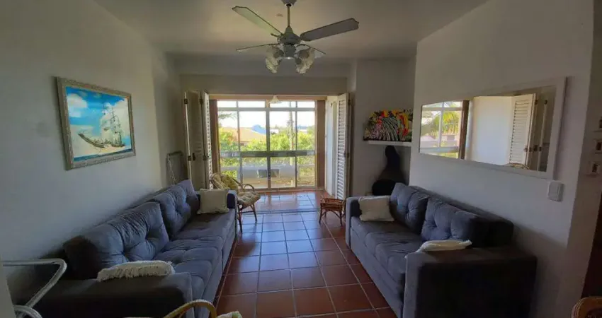 Apartamento 01 Dorm e meio à venda no Bairro CAPÃO NOVO - 1 vaga de garagem