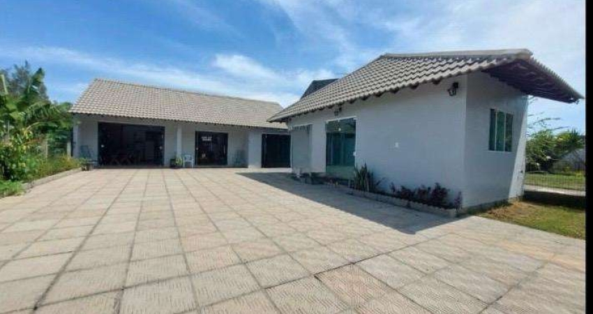 Casa 03 Dorm à venda no Bairro CAPÃO NOVO com 122 m² de área privativa - 4 vagas de garagem