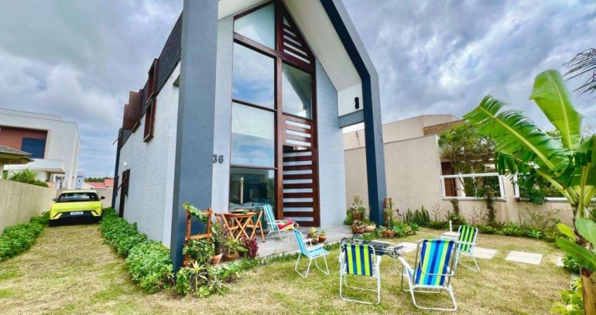 Casa 03 Dorm à venda no Bairro CAPÃO NOVO com 135 m² de área privativa - 4 vagas de garagem
