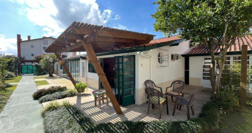 Sobrado 01 Dorm à venda no Bairro CAPÃO NOVO - 1 vaga de garagem