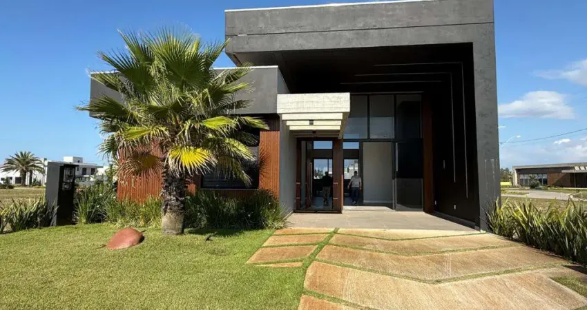 Casa 04 Dorm à venda no Bairro CURUMIM com 183 m² de área privativa - 2 vagas de garagem
