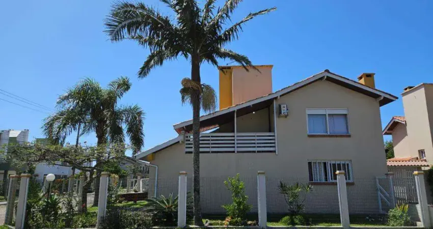 Sobrado 03 dorm à venda no bairro capão novo com 140 m² de área privativa - 1 vaga de garagem