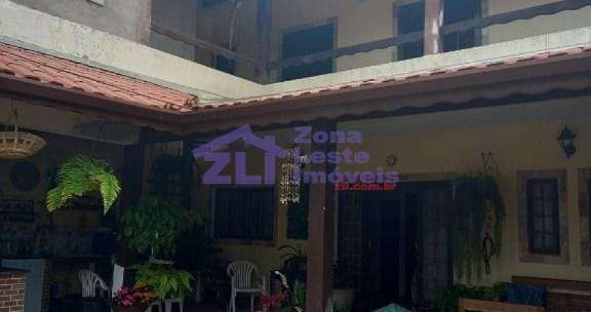 Casa com 6 dormitórios à venda, 250 m² por R$ 750.000,00 - Vila Suarão - Itanhaém/SP
