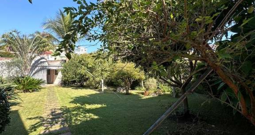 Casa térrea para venda com 3 dormitórios na Vila Oliveira em Mogi das Cruzes.