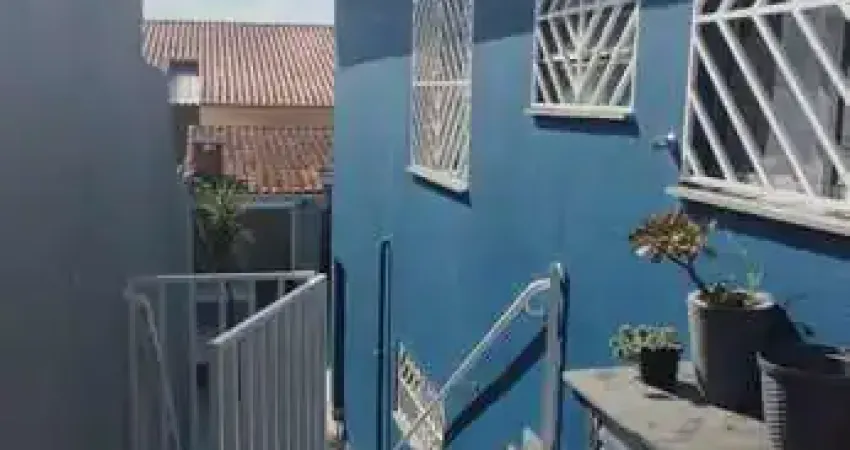 Casa para venda com 2 dormitórios na Vila Lavínia em Mogi das Cruzes