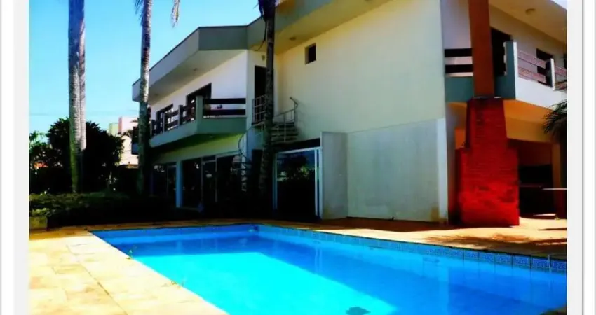 Sobrado para venda com 4 dormitórios e piscina na Vila Oliveira em Mogi.
