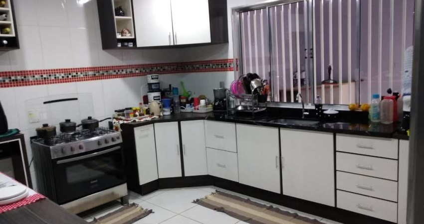 Sobrado para venda com 3 suítes no Villa Di Cesar em César de Souza