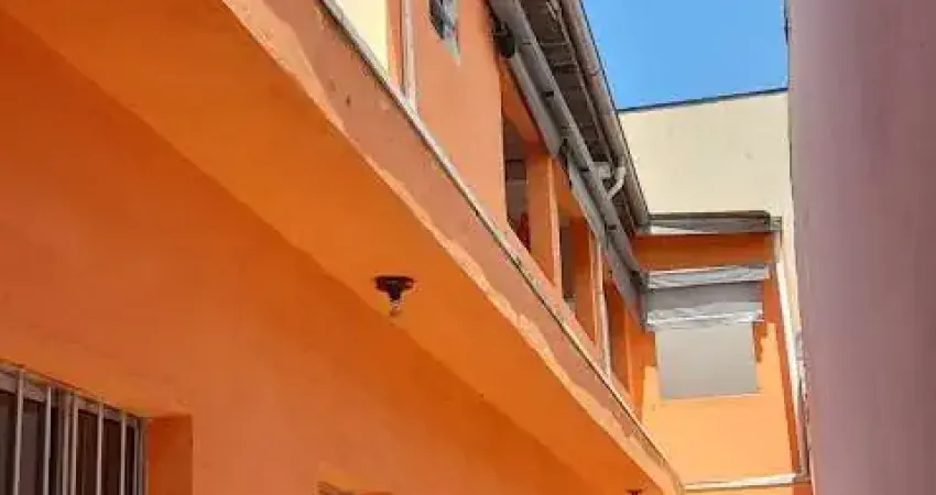 Sobrado para venda com 3 dormitórios na Vila Urupes em Suzano.