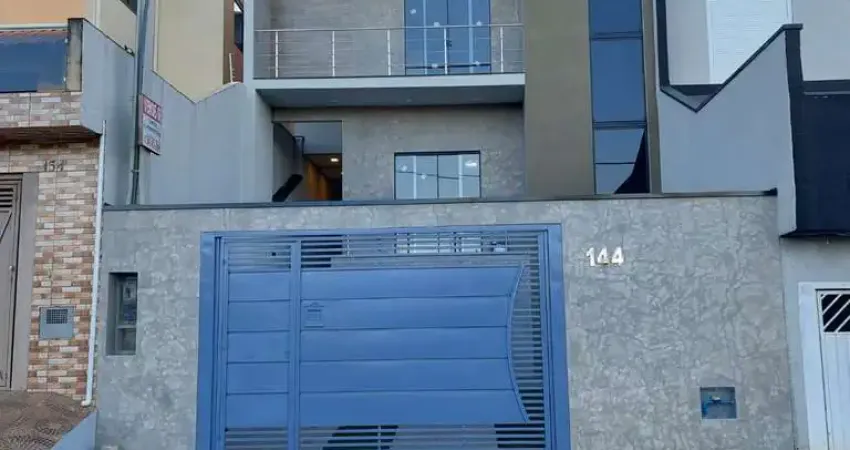 Sobrado novo para venda com 3 dormitórios na Vila Di César em Mogi das Cruzes.