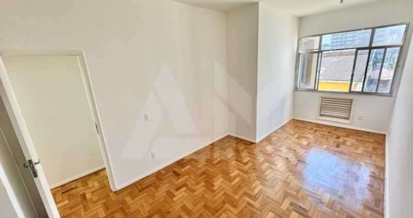 Apartamento com 2 quartos para alugar na Rua Adalberto Aranha, Tijuca, Rio de Janeiro