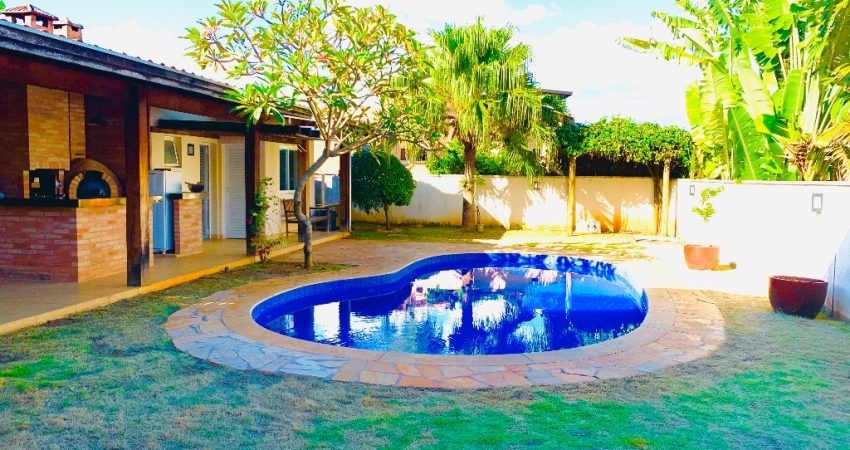 Oportunidade em Sousas – Casa Completa com Área Gourmet e Piscina!