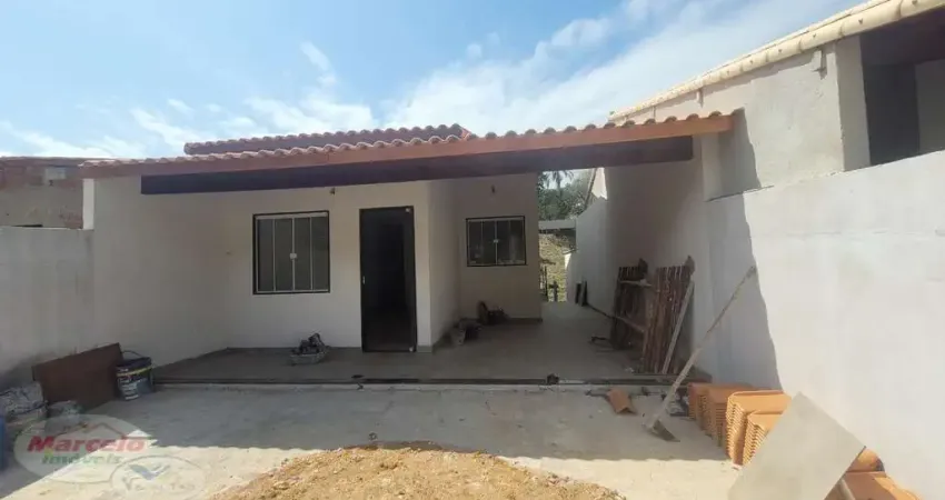 Casa Maravilhosa com Quintal 2 quartos sendo 1 suíte - Maricá RJ