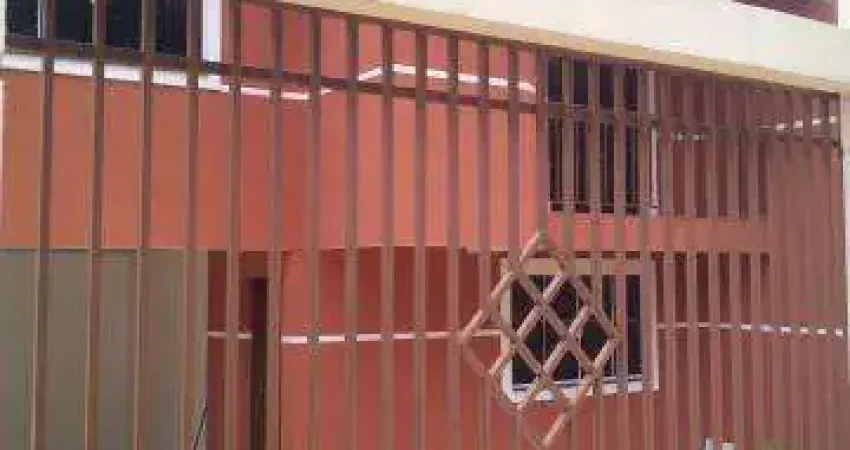 Casa com 3 quartos à venda na Rua José Antônio Leprevost, Santa Cândida, Curitiba