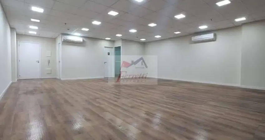 Sala com 84,28 m² pronta para trabalhar com 2 vagas de garagem em Valongo, Santos/SP