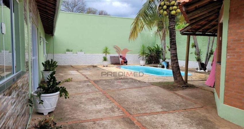Vendo excelente Casa com 2 quartos e 2 banheiros, na Estância Turística de São Pedro – SP